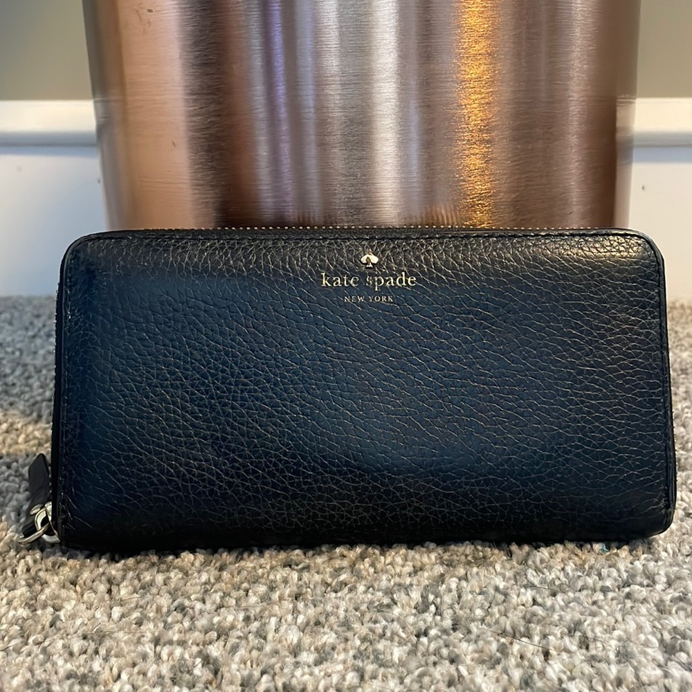Black Kate Spade Full Zipper Wallet